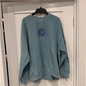 Light Blue Sun Graphic Crewneck Sweatshirt (one size-fits like a large l)